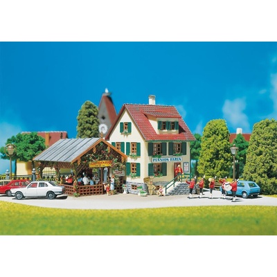 Faller Селски хан на три етажа с лятна градина (130269)