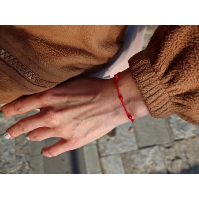 Червен конец за жена (ДСГ18)