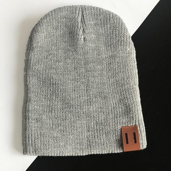 HARAHU Едноцветна шапка - Сива kp12312 (12312)