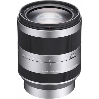 Sony E 18-200mm f/3.5-6.3 OSS