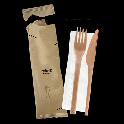 REFORK BIO Vidlička, nůž a ubrousek hygienicky balené