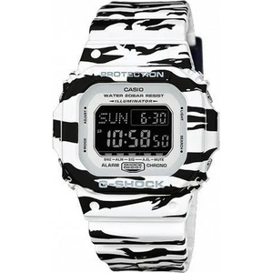 Casio DW-D5600BW-7ER Часовници