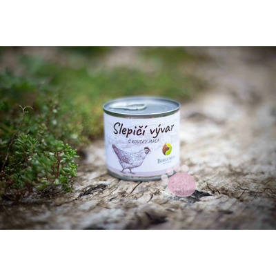 Bohemia Pet Food Slepačí vývar s kúskami mäsa 140 ml