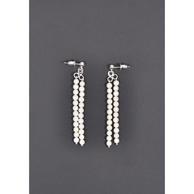 Dannyra Обици с бели коралчета Dannyra Jewels