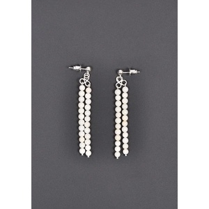 Dannyra Обици с бели коралчета Dannyra Jewels