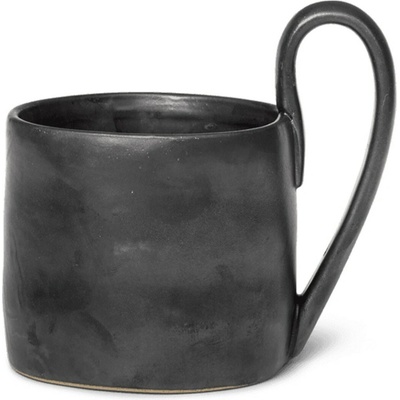ferm LIVING Šálka na kávu FLOW čierna kamenina 360 ml