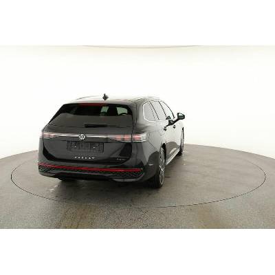 Volkswagen Passat Variant TDI DSG 4Motion R-Line 142 kW