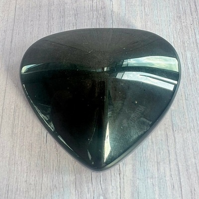 Nefertitis Obsidián zlatý srdce Mexiko 5 NF61132 - cca 6,7 x 5,9 cm, 130,6 g