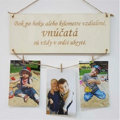 LYMFY | Dřevěná tabulka 30x11cm bok po boku vnoučata | přírodní dřevo