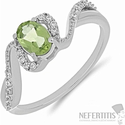 Nefertitis Prsten stříbrný s broušeným olivínem a zirkony 030163 PD