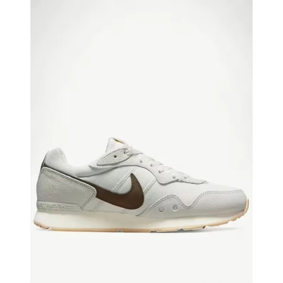 Nike Venture Runner Shoes White