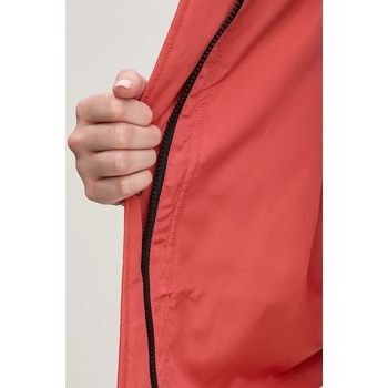 P. E Nation Яке P. E Nation Shelter (243J334)