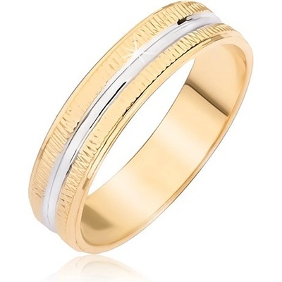 Šperky eshop Dvoubarevná obroučka na prst dva rýhované pásy a zaoblený středový pruh BB08.11