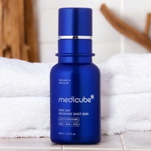 Medicube One Day Exosome Shot Pore Ampoule 2000 revitalizační sérum s mikrojehličkami 30 ml