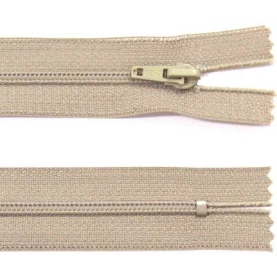Spirálový zip no.3 nerozepínací 22cm - více barev color: 753 béžová pleťová
