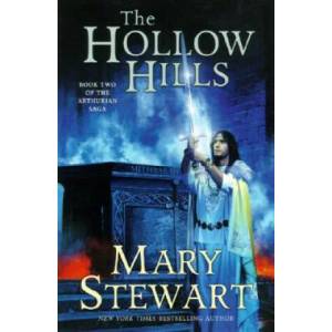 The Hollow Hills | Mary Stewart (ISBN: 9780060548261)
