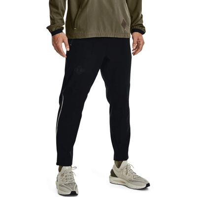 Under Armour tepláky čierna