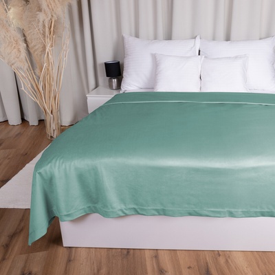 Biante Zamatový prehoz na posteľ Velvet Prémium SVP-048 Pastelová ľadovo zelená 220x240 cm