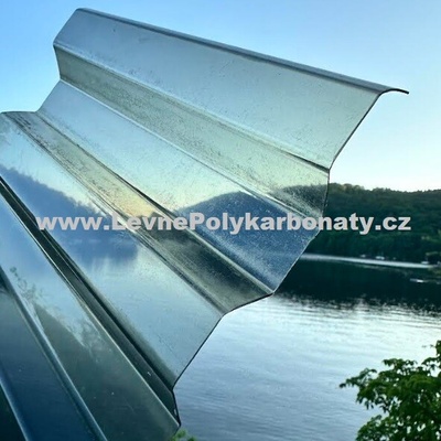 Gutta Makro Trapézový polykarbonát 0,8 mm 1,06 m x 6 m 6,36 m² antracit 1 ks