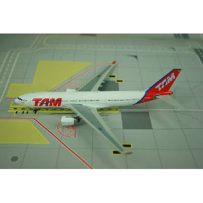 Phoenix A330-223 TAM Brasil 1:400