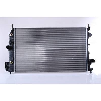 Chladič motora NISSENS 63113A