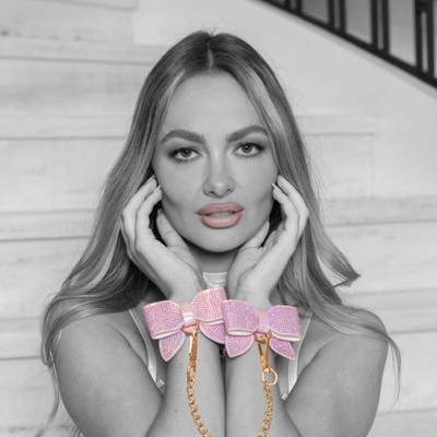 Shots Toys Луксозни белезници с панделки и кристали Paris