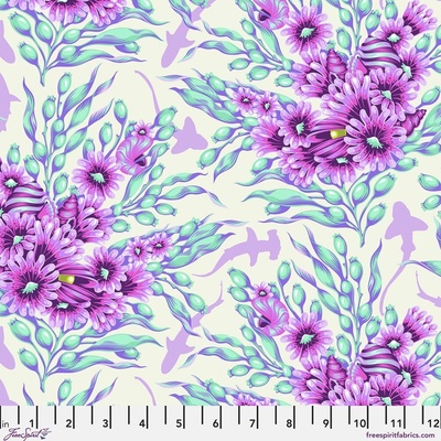 Bavlněná látka květinová fialová | Tula Pink – Floral Reef – Shadow Sharks