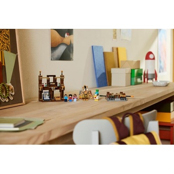 Image 1 of LEGO® Minecraft® - Woodland Mansion Fighting Ring (21272)