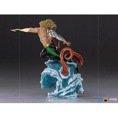 Iron Studios DC Comics Deluxe Art Scale socha 1/10 Aquaman 26 cm