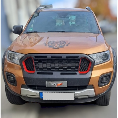 Maska Ford Ranger pro model T8 Wildtrak (2019 – 2022) - s červenými rámečky