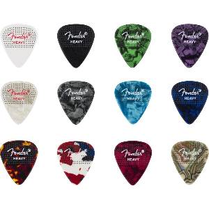 Fender 351 Dotted Celluloid Picks 12-Pack Heavy Перце за китара (1980200500)