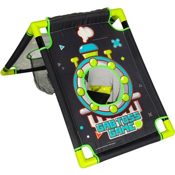 Řemeslná hra s házením pytlíků na cíl