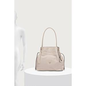 GUESS чанта дамска от имитация на кожа KARIMA (HWNG22.49230) - answear - 234,50 лв
