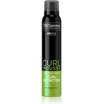 TRESemmé Botanique Cactus Water & Coconut стилизираща пяна за къдрава коса 200ml
