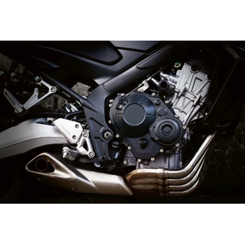 DIMEX ART s. r. o Флизелинов фототапет детайл на двигател 375 x 250 см