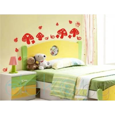 Горска поляна с гъбки (1136)