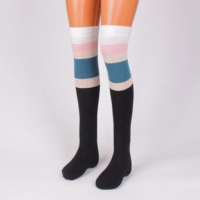 Памучни 7/8 чорапи в черно с цветни ленти