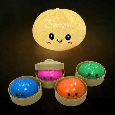 Squishy Dumpling GLOW IN DARK velký svítící mačkací knedlíček 9 cm Mystery box