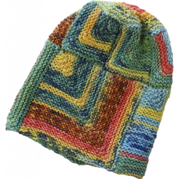 pletená čepice z barevných čtverců