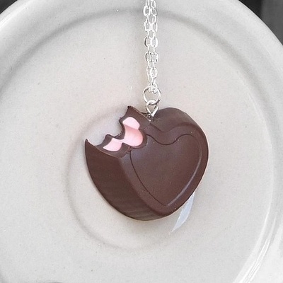 Prosperk Řetízek s přívěskem fimo pralinka S3450