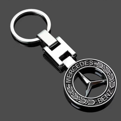 Prívesok na kľúče s logom MERCEDES. KVALITA ako darček.