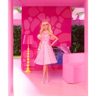 Barbie v ikonickom filmovom outfite