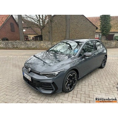 Volkswagen Golf eTSI R-Line DSG 110 kW