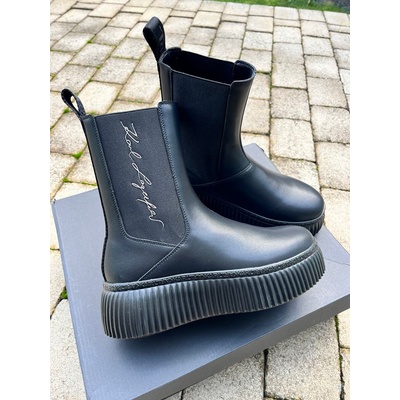 Karl Lagerfeld kozačky