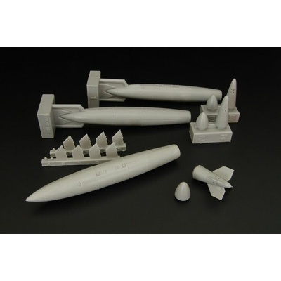 Brengun US 300gal Fuel tanks resin set of U.S. fuel tanks 1:48