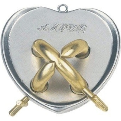 Amour Huzzle Hanayama