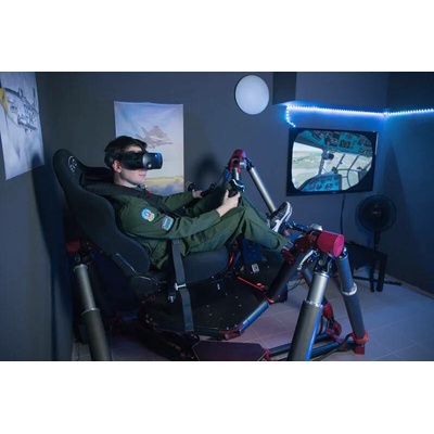 Pohyblivý letecký simulátor - proleťte se virtuální realitou