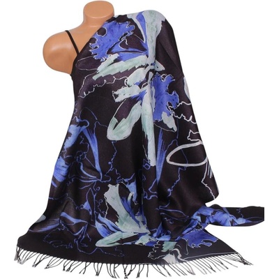 Дамски кашмирен шал в черно с флорални мотиви