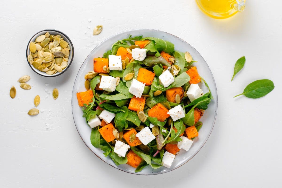 Salată de legume cu dovleac copt Salată de legume cu dovleac copt