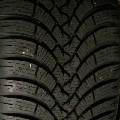Falken Eurowinter HS01 195/65 R15 95T